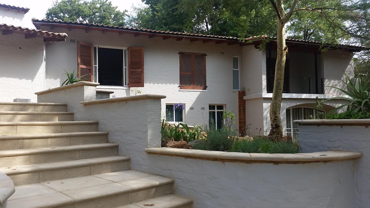 Amberhall Guesthouse Γιοχάνεσμπουργκ Εξωτερικό φωτογραφία