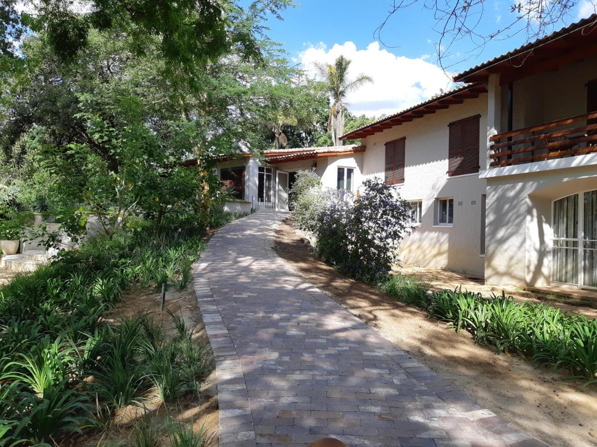 Amberhall Guesthouse Γιοχάνεσμπουργκ Εξωτερικό φωτογραφία